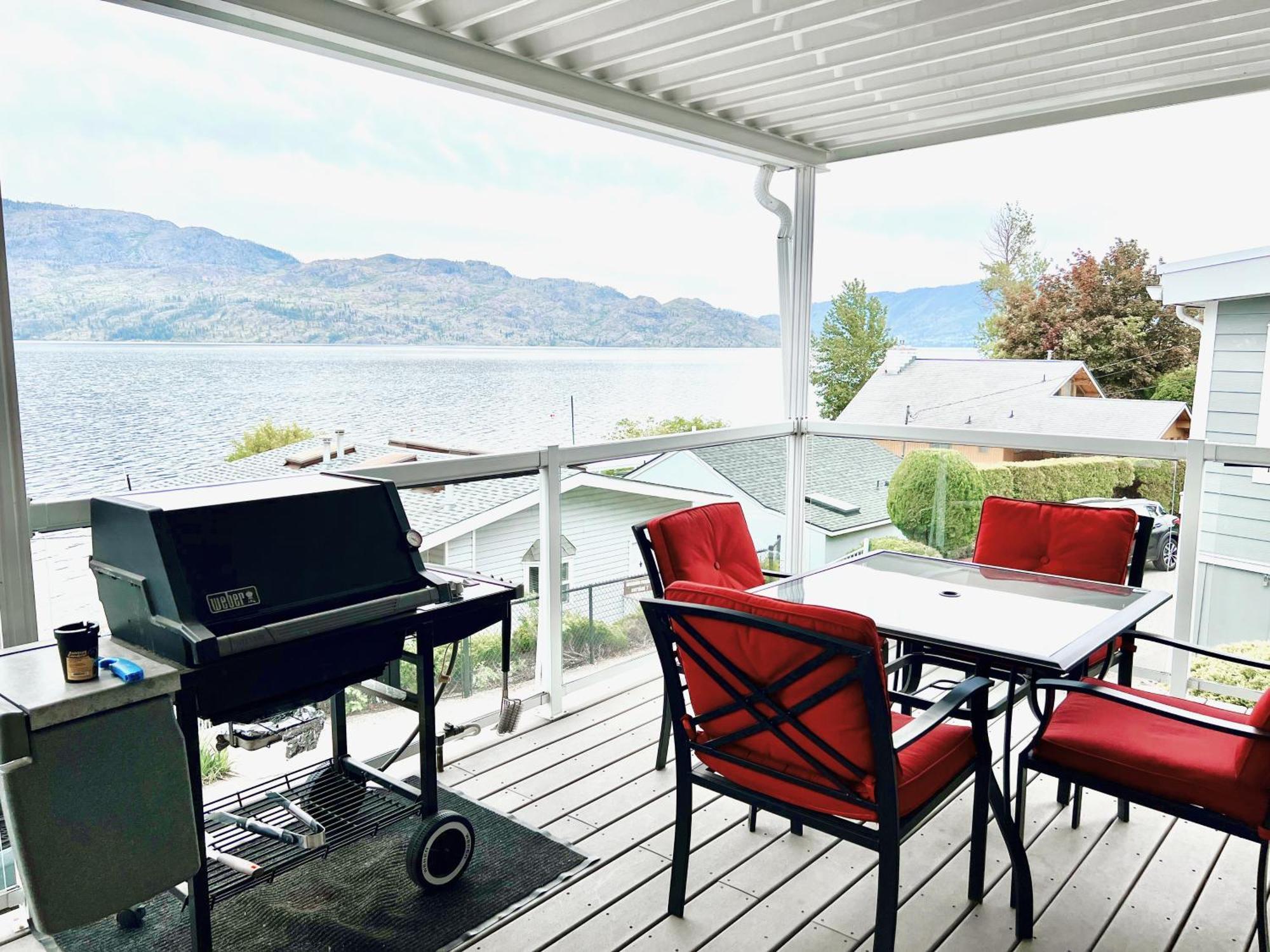 Peachland Beach Resort Bagian luar foto