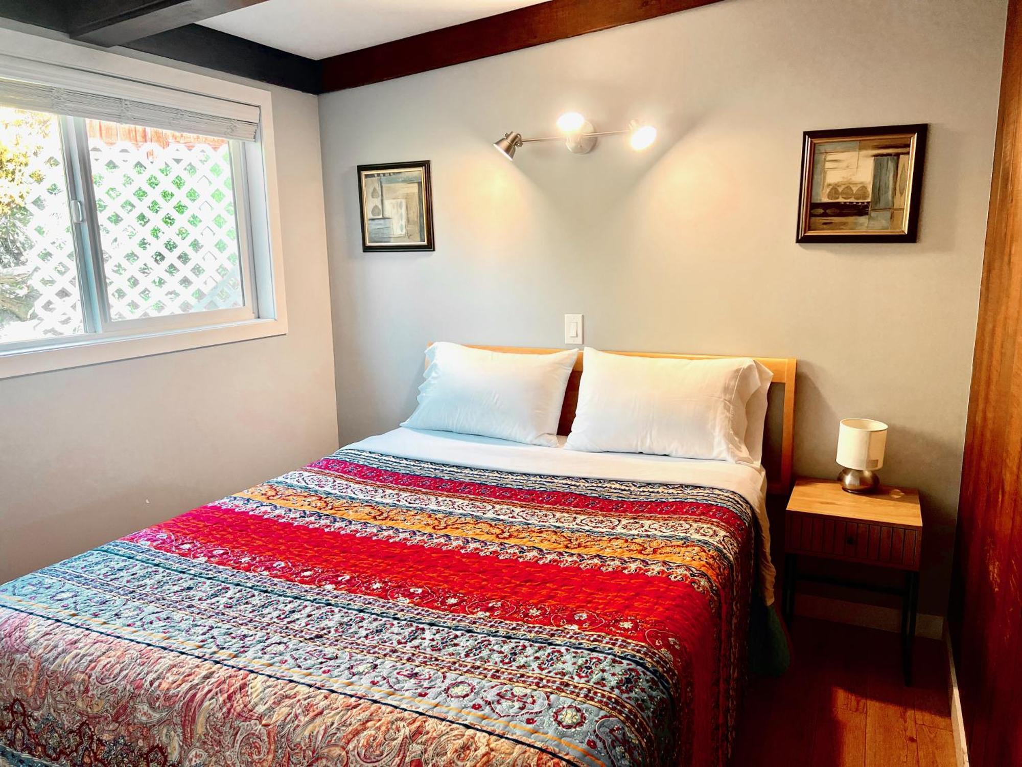 Peachland Beach Resort Bagian luar foto